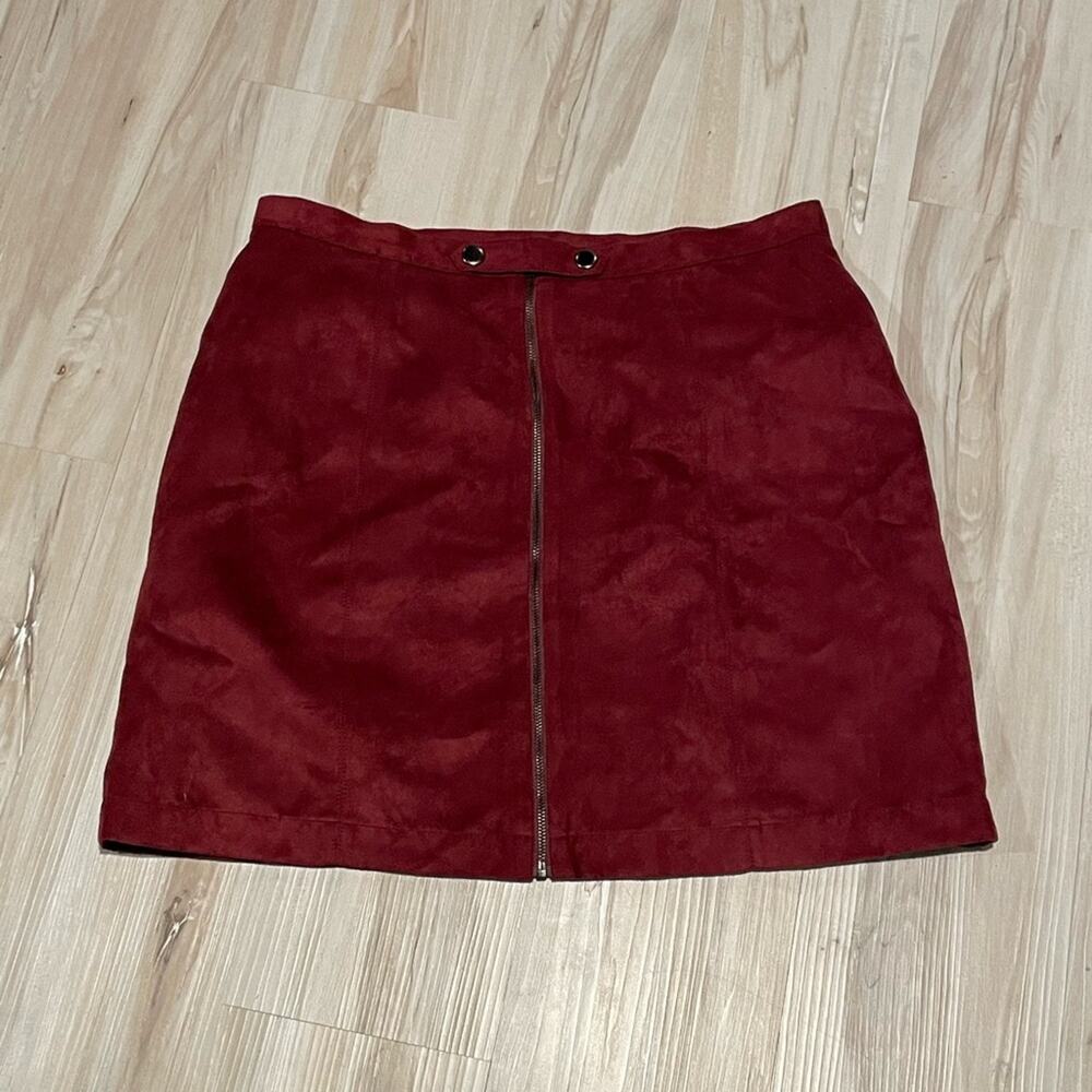 Olive & Oak burgundy suede zip up Mini Skirt Casual medium